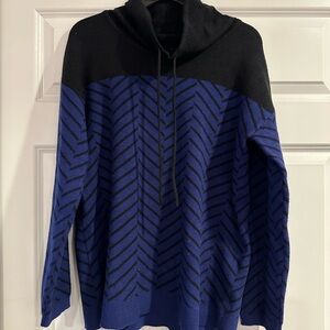 Liz Claiborne Cozy Black and Blue Sweater